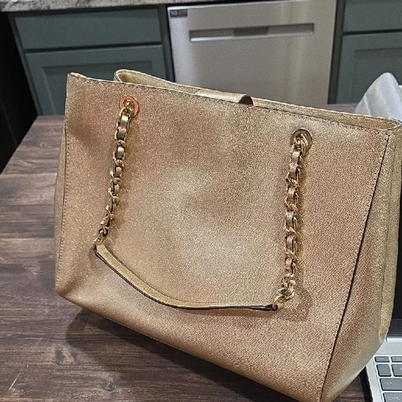 Michael Kors Gold Tote Bag - Picture 2 of 5